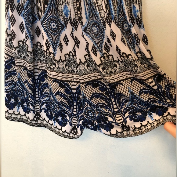 Romper Size: S. Lightweight and silky. Barely worn. - Picture 4 of 10